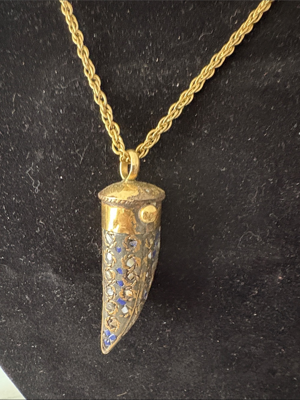 Gold-Tone Blue Stone Horn Pendant Necklace unisex